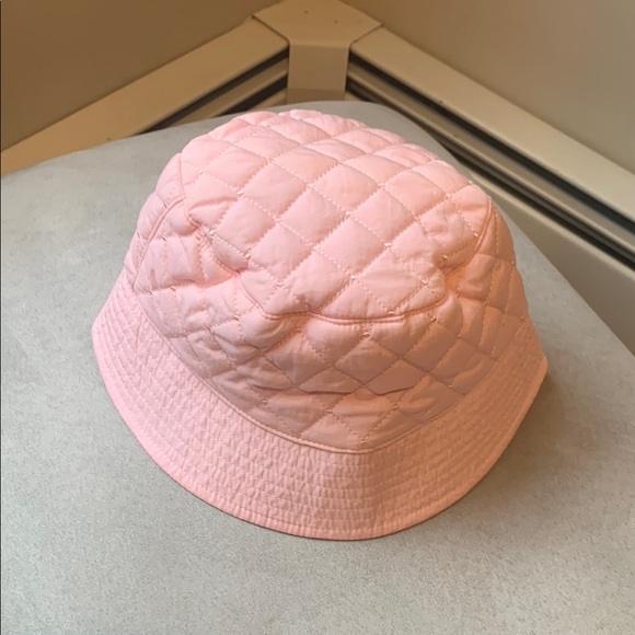 Disney Pink Quilted Bucket Hat with Embroidered Minnie Mouse. Youth size. - Picture 5 of 10